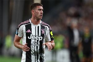 开云下载-斯基拉：阿莱格里正推动签DV9 但米兰CEO富拉尼认为交易过于昂贵